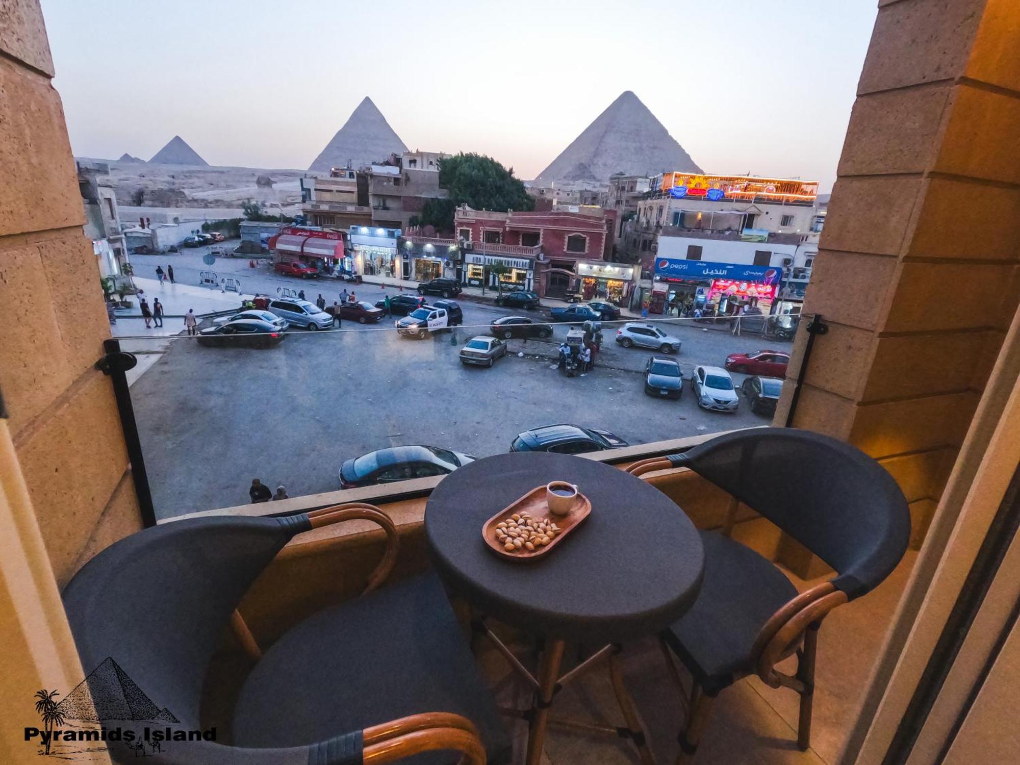 Pyramids Island Acomodação com café da manhã Kafrat al Jabal Exterior foto